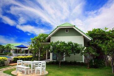 هتل Sea Sky Resort