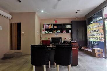 هتل Lodge 37