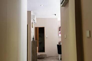 هتل Lodge 37