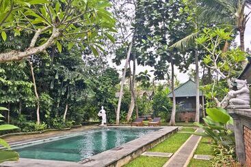 هتل Wana Ukir Ubud