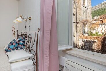 پانسیون Booba Rooms