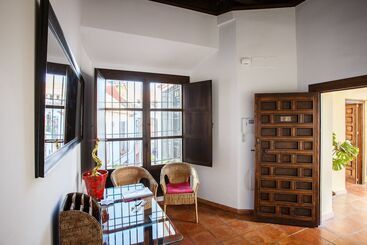 Apartamentos Los Patios De La Judería