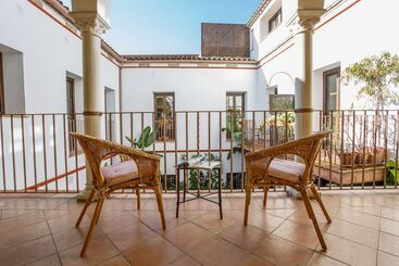 Apartamentos Los Patios De La Judería
