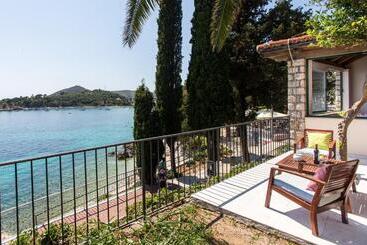Apartments Villa Mirjana