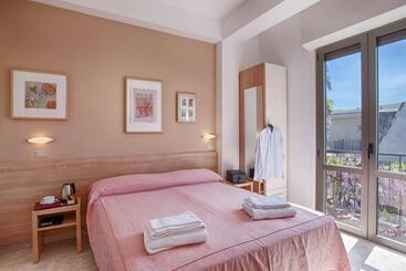 تختخواب و صبحانه Albergo Villa Lucia