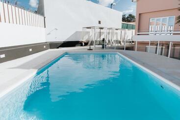 تختخواب و صبحانه Boutique Hotel   O House Ericeira Hills