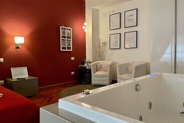 تختخواب و صبحانه Le Coq Suites