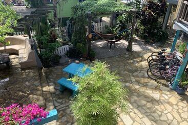 هتل All Seasons Belize