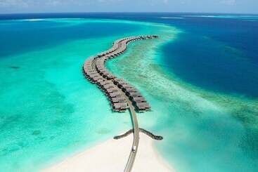 هتل Grand Park Kodhipparu Maldives   Child Stay & Eat Free Until 30 Nov 2024