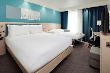 هتل Hampton By Hilton London Docklands