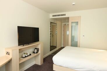 هتل Hampton By Hilton London Docklands