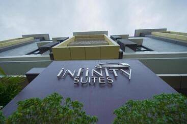 هتل Infinity Suites