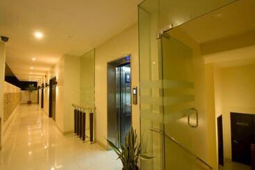 هتل Infinity Suites