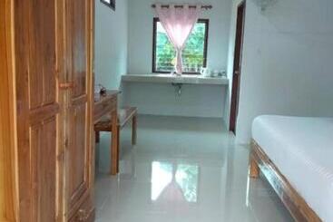 هتل Lanta Cottage   Sha Plus