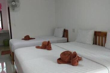 هتل Lanta Cottage   Sha Plus