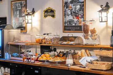 هتل The Originals Boutique, Hôtel Le Marignan,le Havre Centre Gare