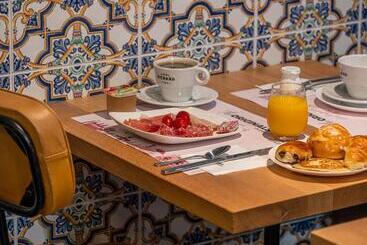 هتل The Originals Boutique, Hôtel Le Marignan,le Havre Centre Gare