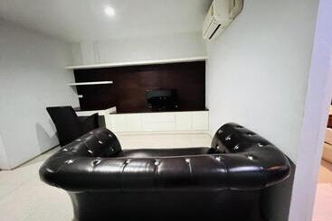 Inn Kham Apartment