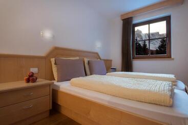 اقامتگاه Appartamenti Villa Olympia