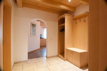 اقامتگاه Appartamenti Villa Olympia