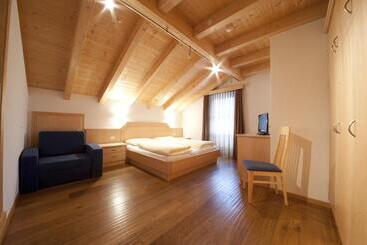اقامتگاه Appartamenti Villa Olympia