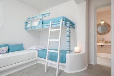 Seaside Naxos • Holiday Villas