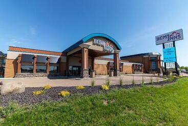 هتل Bcminns  Lloydminster