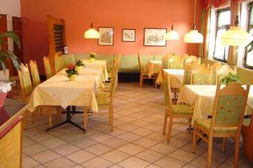 هتل Gasthof Wastl