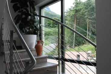 هتل Kreuzstein Bed&breakfast