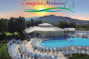 فندق Makaza Complex