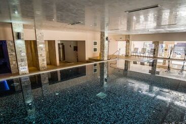 استراحتگاه Park Hotel And Spa Vella Hills