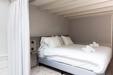 هتل Canal Suites Amsterdam