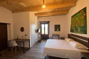 تختخواب و صبحانه Casa Vacanza Borgo Antico