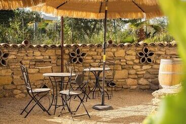 تختخواب و صبحانه Borgo Del Marchese