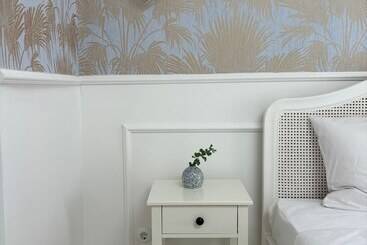 تختخواب و صبحانه Via Polonia   Boutique Studios Corfu