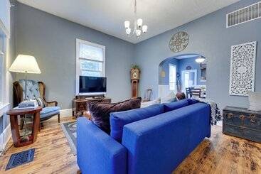 Charming Jacksonville Home ~ 2 Mi To Downtown!