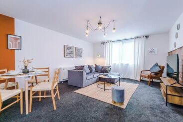 Elm Apartments