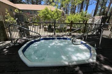 هتل Camp Richardson Resort