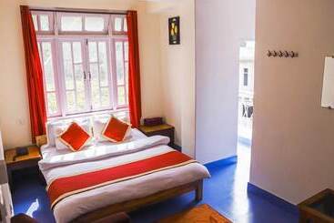 هتل Dungmali Heritage Village Resort Namchi