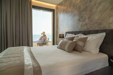 هتل Olive Green Studios And Apartments