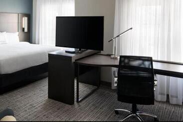 Residence Inn By Marriott Detroit Dearborn - Detroit