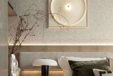 L Horloge