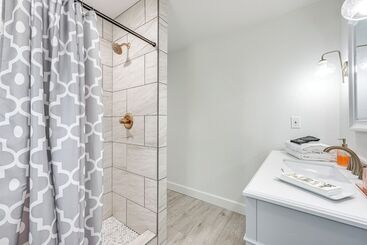 کلبه Modern Seguin Home: Steps To Trails & Park West!