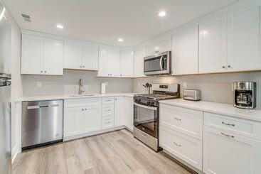 Newly Built North Wildwood Cottage, Walk To Beach!
