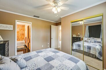 Sprawling Fort Myers Home: Pool & Screened Lanai!