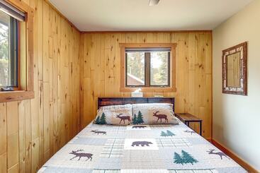 بيت ريفى Updated Conover Cabin W/ Nearby Boating Access!
