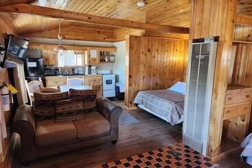 Сельский дом Winmar Cabins