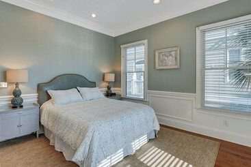 کلبه 20 Morgan Place Drive By Avantstay Waterfront Home W/ Private Dock