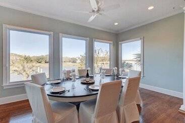 20 Morgan Place Drive By Avantstay Waterfront Home W/ Private Dock