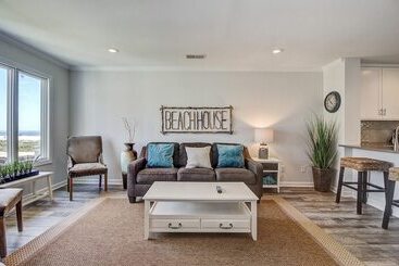 203 I Tidewater By Avantstay Beach Condo W/ Communal Pool!